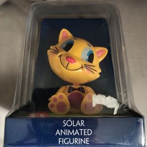 Solar animated figurine for car